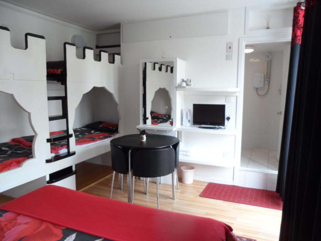 Galway Guest House Веймут Номер фото
